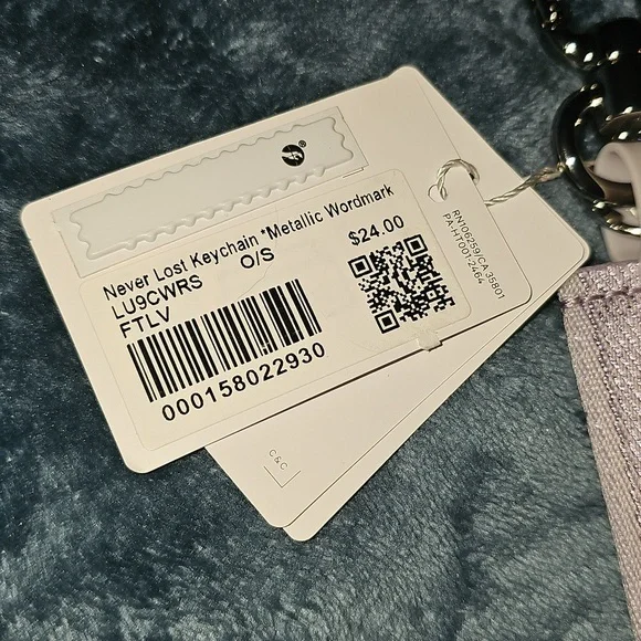 Lululemon Nwts Never Lost Keychain *Metallic Wordmark!! FTLV! Purple Sold Out! - Picture 4 of 5